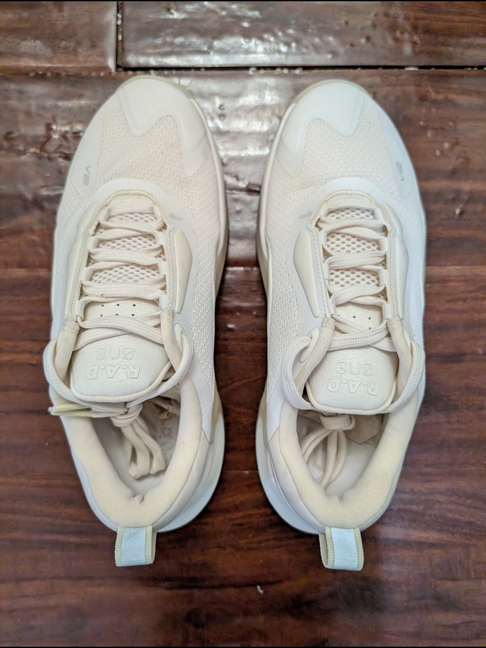 RAAD BNE Women's Lightweight Cream Sneakers